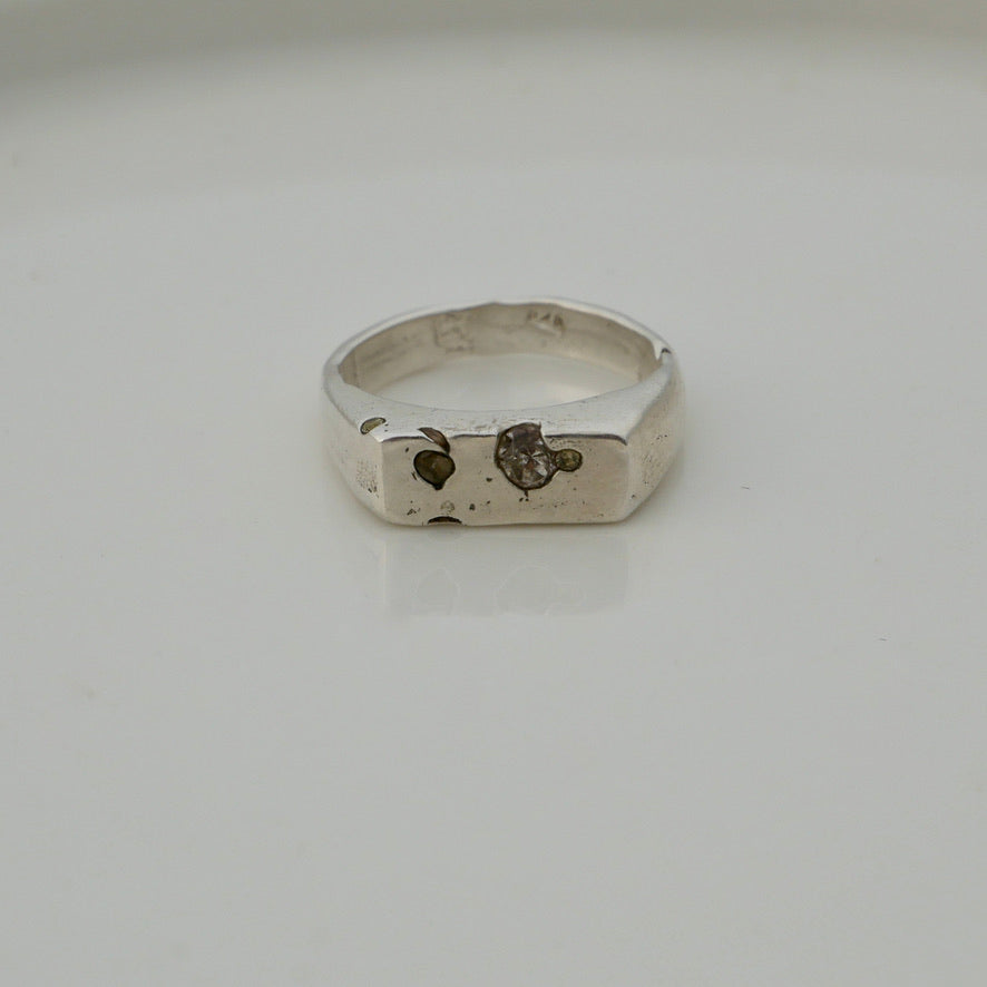 Sapphire signet ring