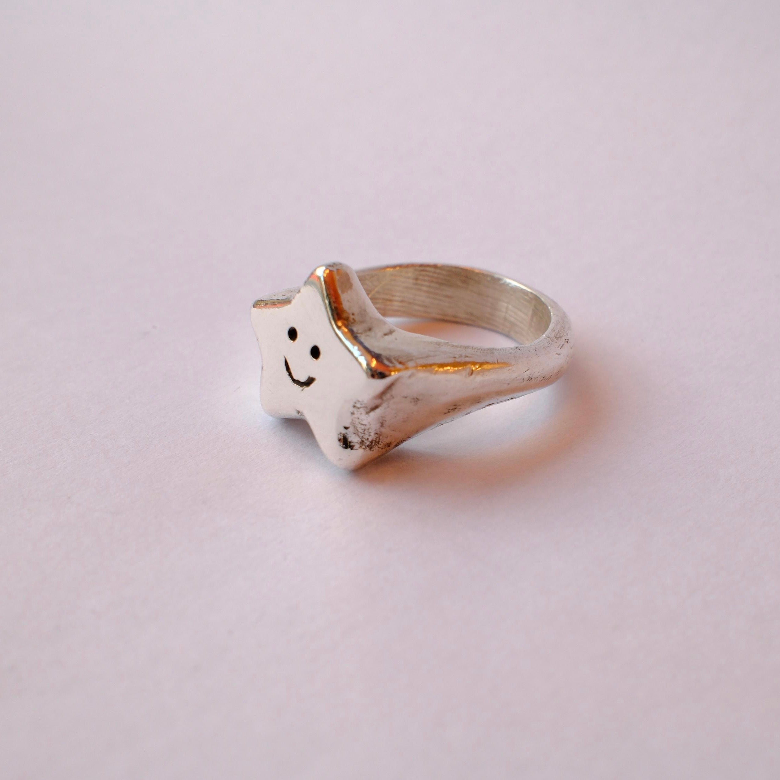 Happy Star Ring