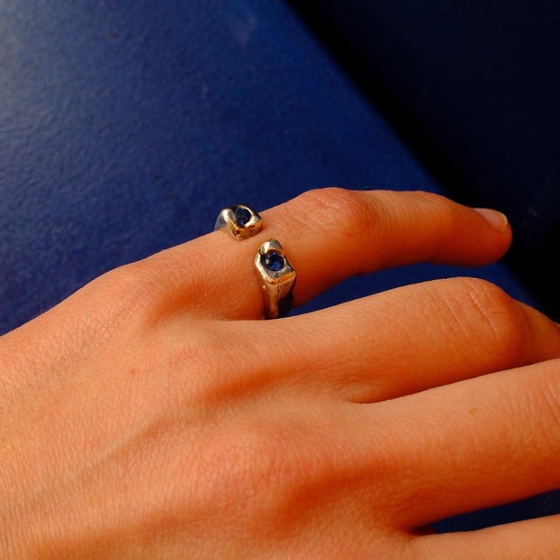 Pinky Ring mit Saphiren